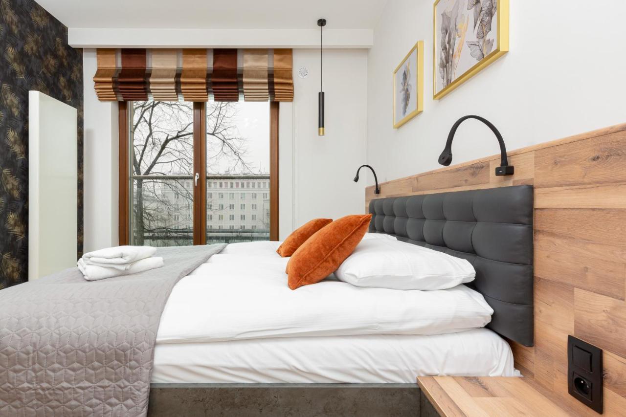 Park Arkadia Apartment With Parking Mokotow By Noclegi Renters 바르샤바 외부 사진