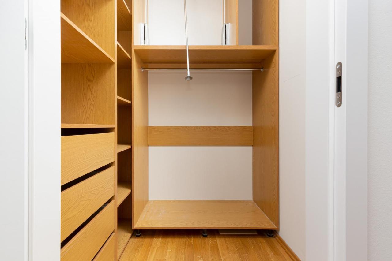 Park Arkadia Apartment With Parking Mokotow By Noclegi Renters 바르샤바 외부 사진